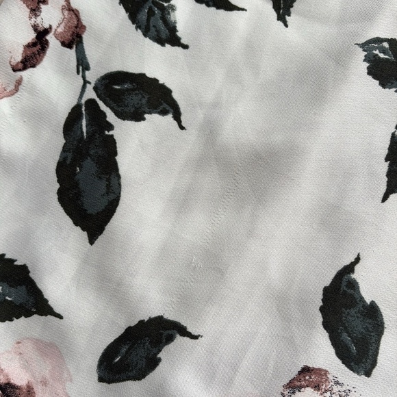 Dynamite White And Pink Floral Cami Top With Adjustable Straps XS - Picture 4 of 8